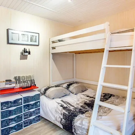 Amazing In Port-des-barques With Kitchen Port-des-Barques
